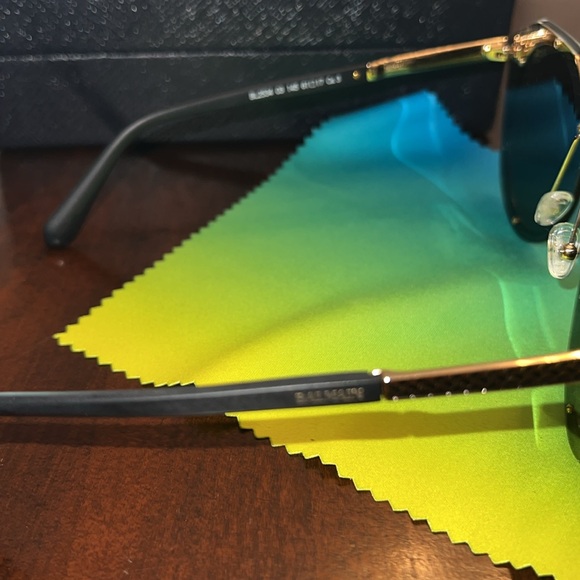 BALMAIN SUNGLASSES MADE IN FRANCE 🇫🇷 😎🕶️⭐️🩷🎀💗🌸 - Picture 5 of 7